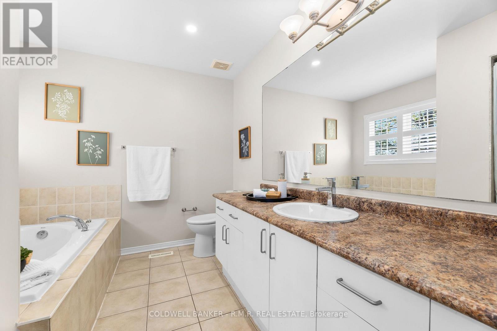 62 Ipswich Place, Whitby, Ontario  L1M 2K2 - Photo 20 - E12475539