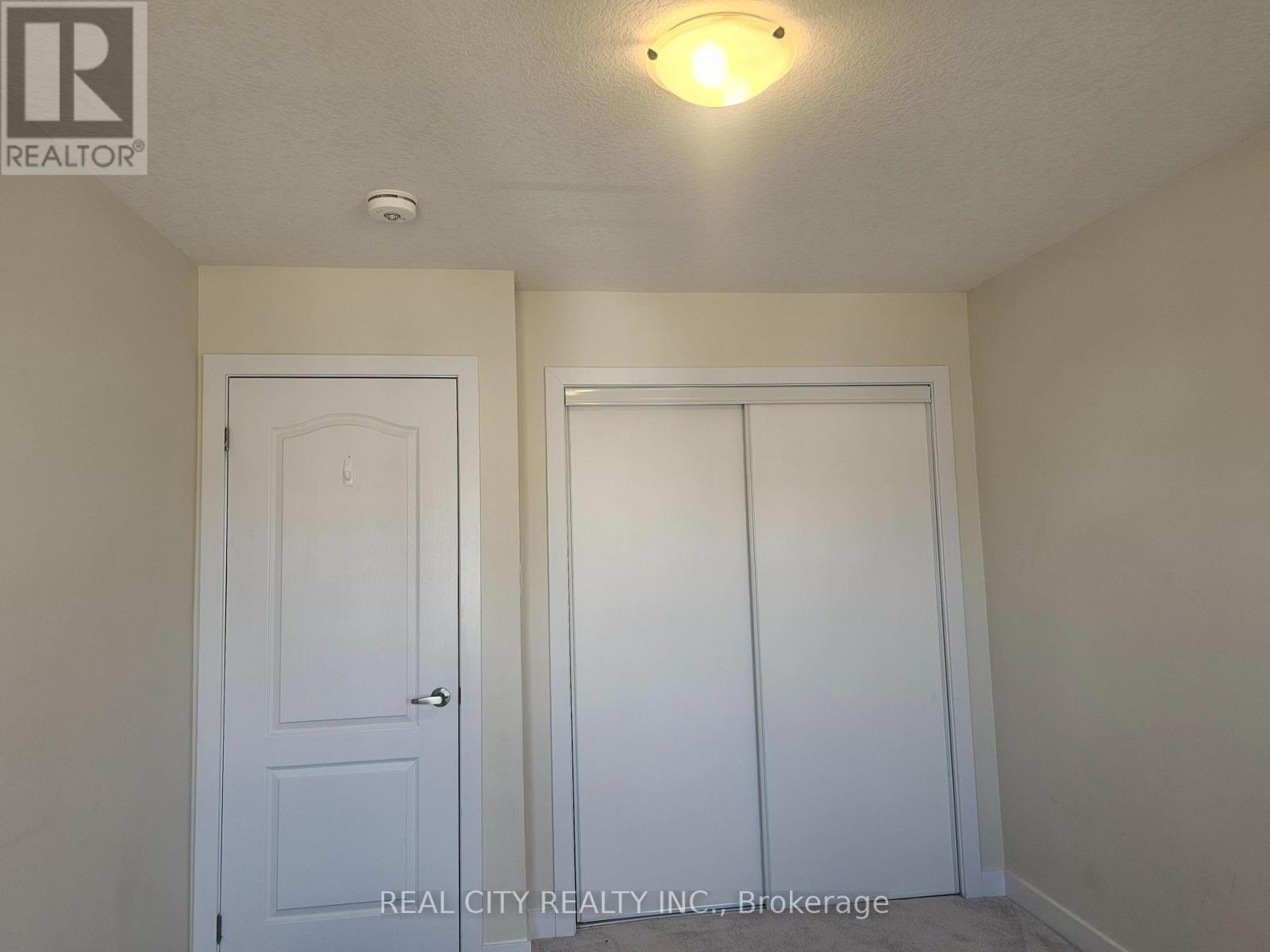 15 Rudder Road, Welland, Ontario  L3B 0M5 - Photo 30 - X12394384