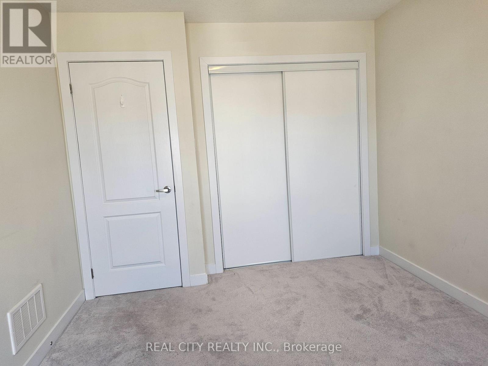 15 Rudder Road, Welland, Ontario  L3B 0M5 - Photo 32 - X12394384