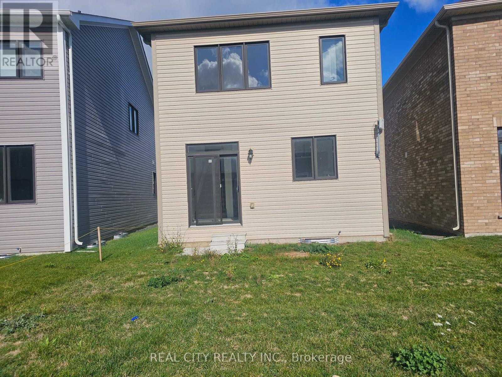 15 Rudder Road, Welland, Ontario  L3B 0M5 - Photo 39 - X12394384