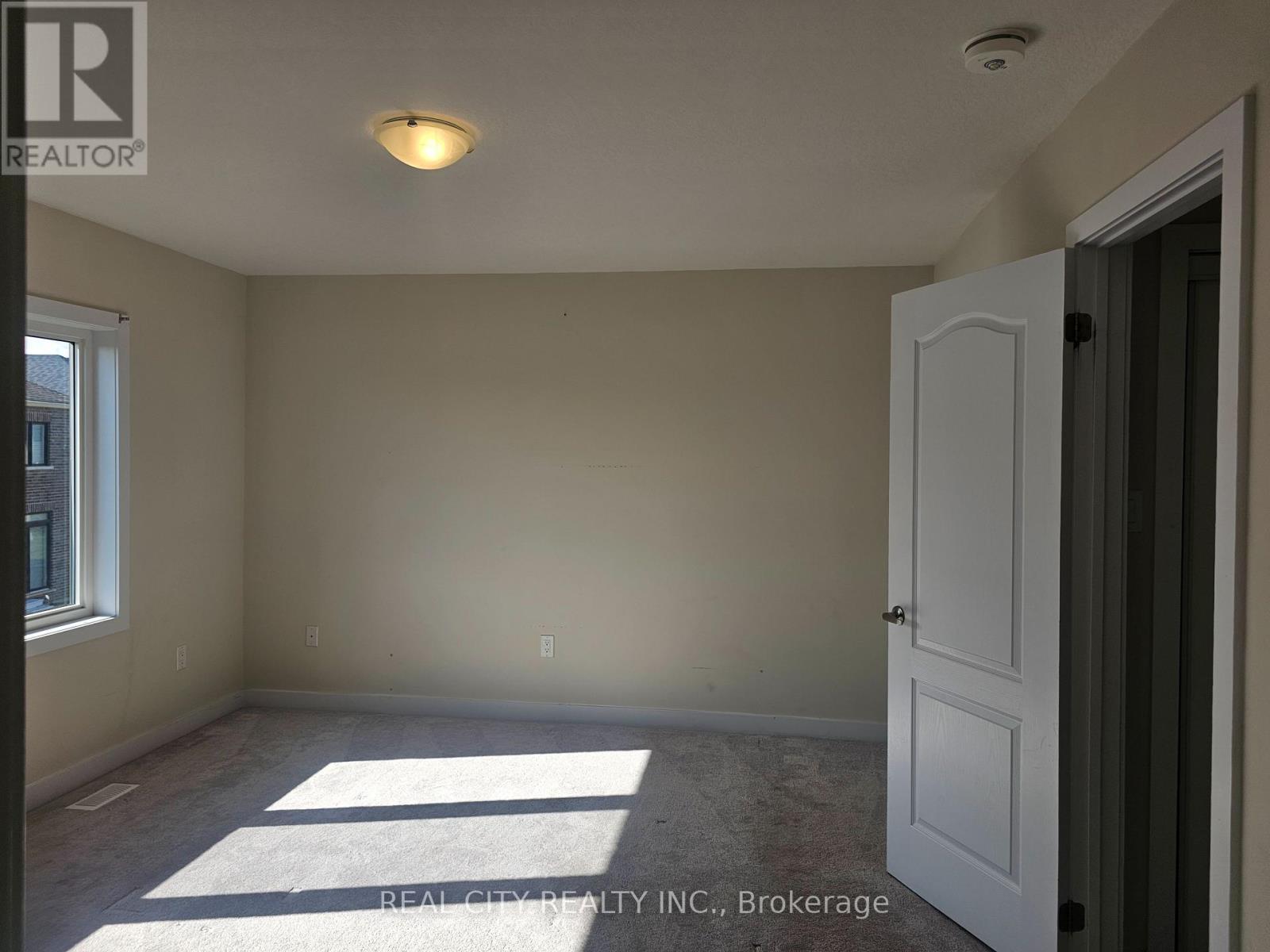 15 Rudder Road, Welland, Ontario  L3B 0M5 - Photo 35 - X12394384