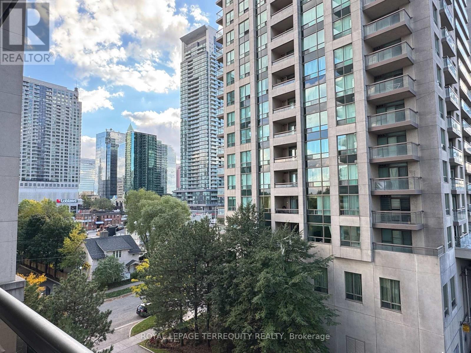 601 - 256 Doris Avenue, Toronto, Ontario  M2N 6X8 - Photo 12 - C12474531