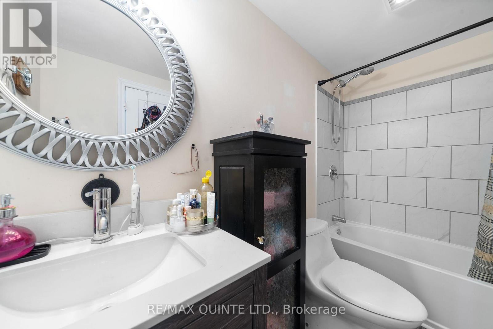 32 Maple Avenue, Asphodel-Norwood, Ontario  K0L 2V0 - Photo 22 - X12403002