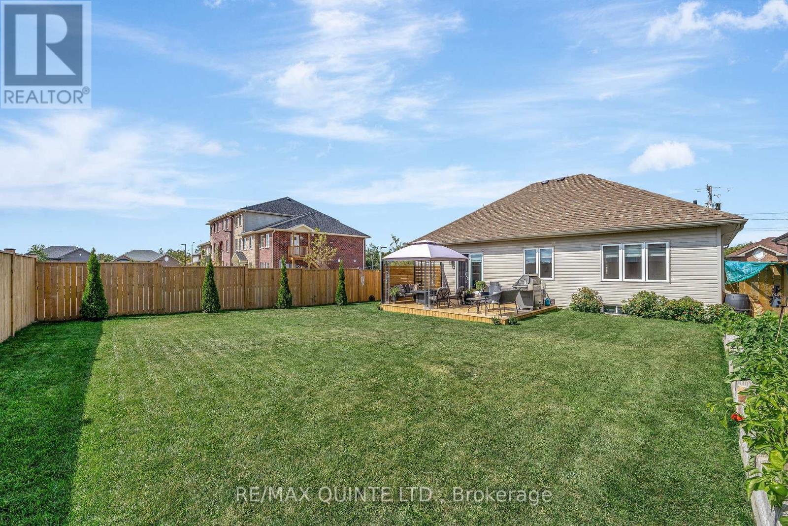 32 Maple Avenue, Asphodel-Norwood, Ontario  K0L 2V0 - Photo 25 - X12403002