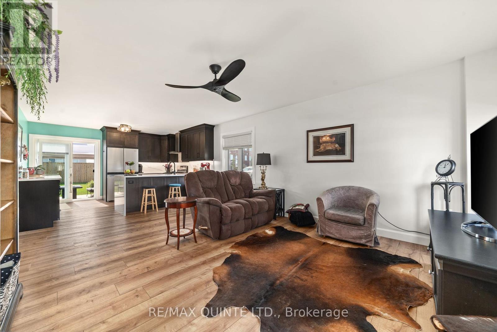 32 Maple Avenue, Asphodel-Norwood, Ontario  K0L 2V0 - Photo 6 - X12403002