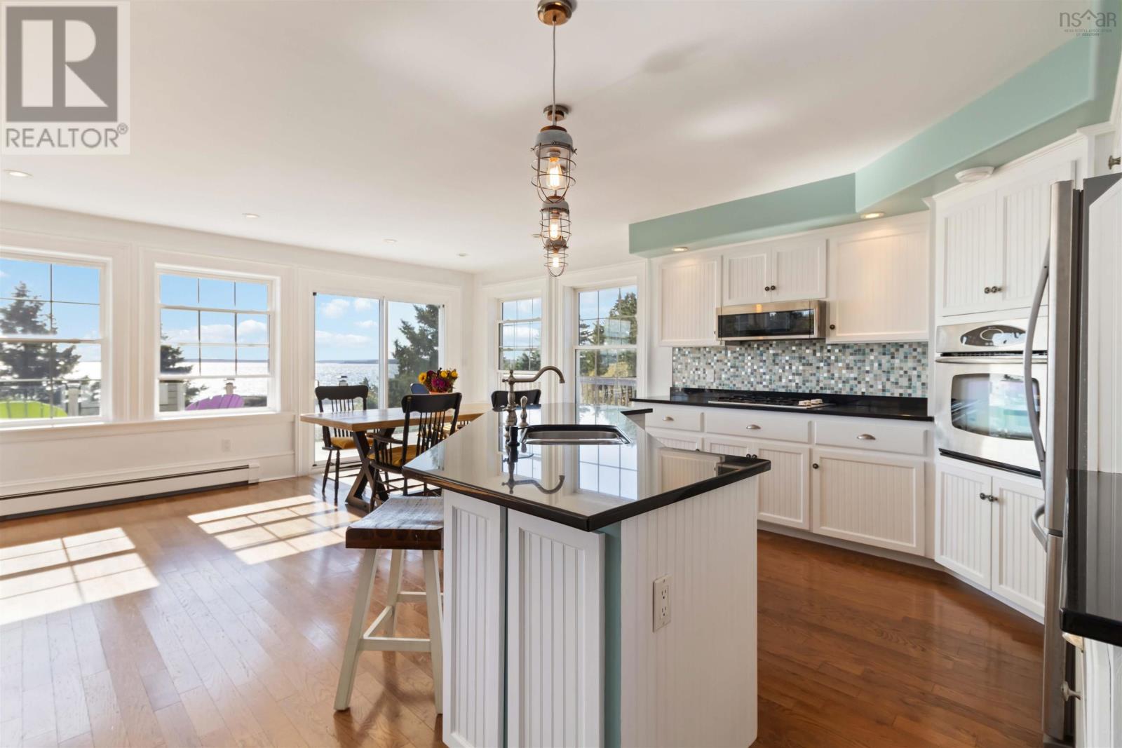 157 The Point Road, Blue Rocks, Nova Scotia  B0J 2C0 - Photo 16 - 202526324