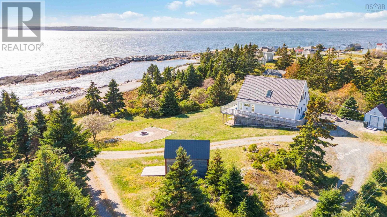 157 The Point Road, Blue Rocks, Nova Scotia  B0J 2C0 - Photo 4 - 202526324