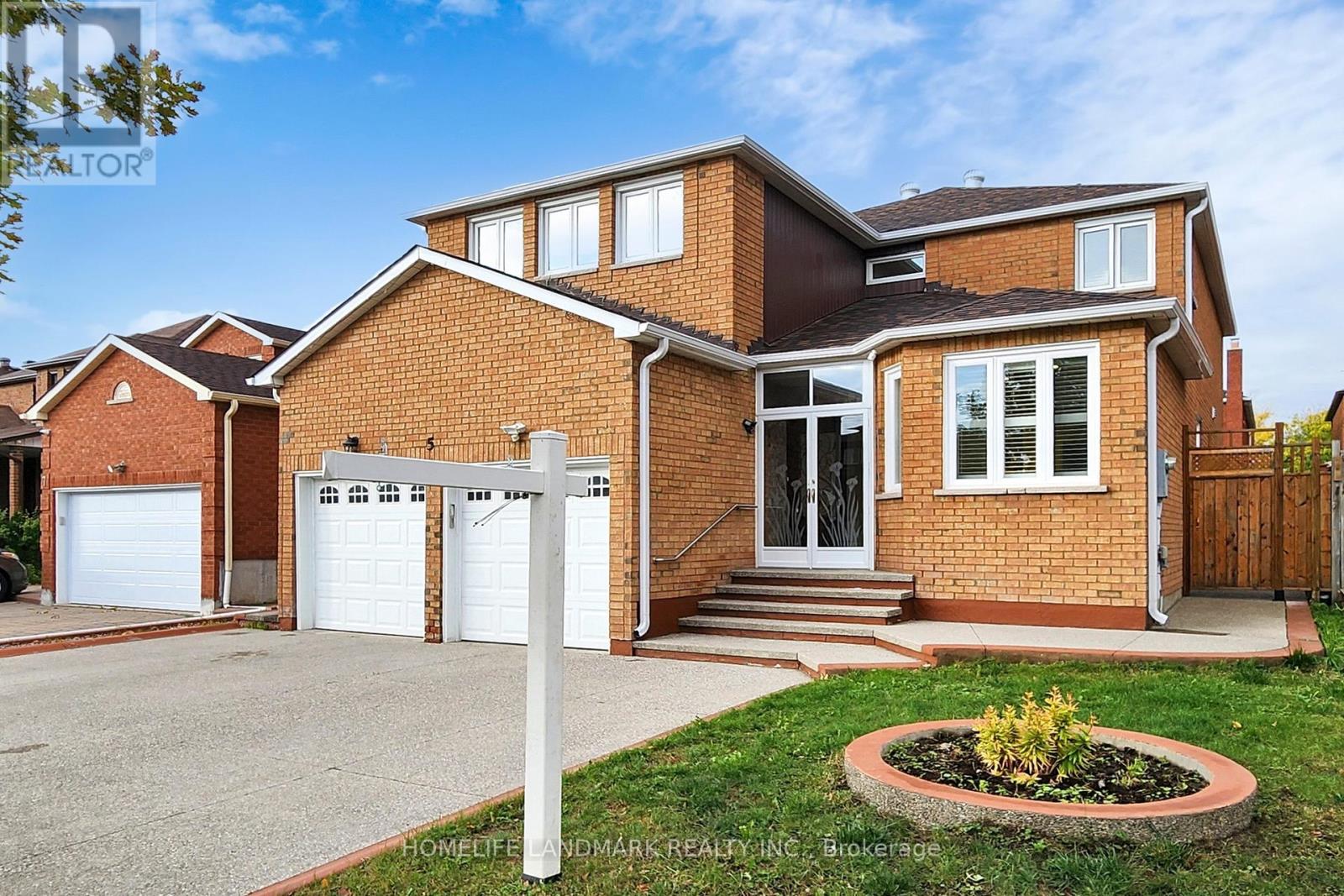 5 Irenemount Crescent, Markham, Ontario  L3S 3C7 - Photo 3 - N12473890
