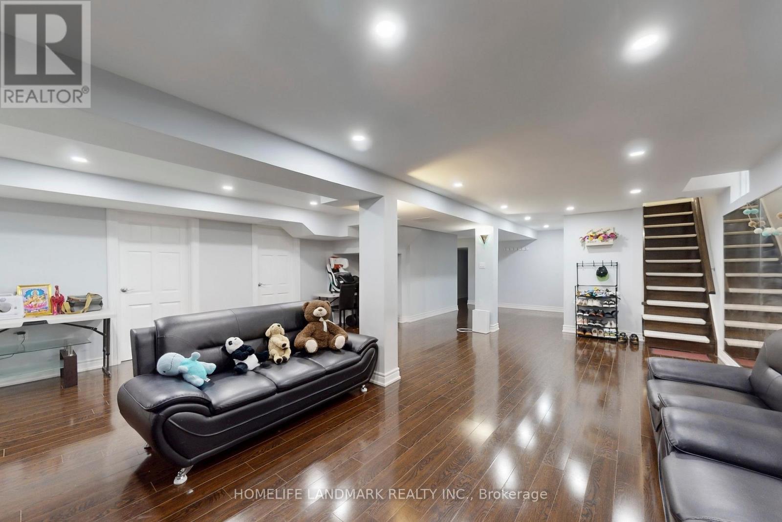 5 Irenemount Crescent, Markham, Ontario  L3S 3C7 - Photo 43 - N12473890