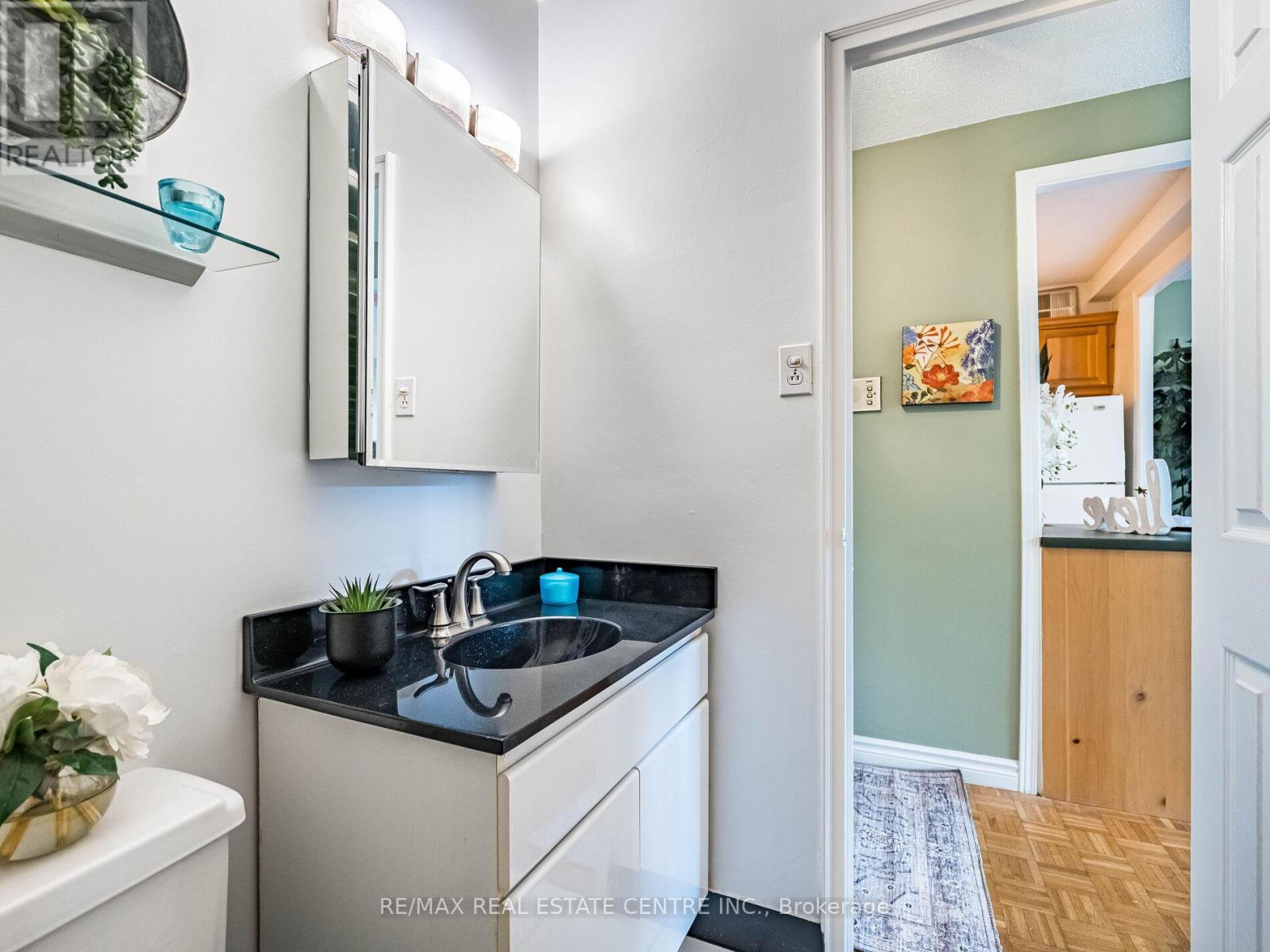 Ph4/604 - 3625 Lakeshore Boulevard, Toronto, Ontario  M8W 4W2 - Photo 39 - W12472779