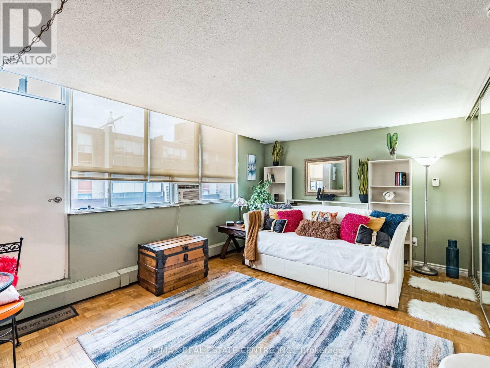 Ph4/604 - 3625 Lakeshore Boulevard, Toronto, Ontario  M8W 4W2 - Photo 21 - W12472779