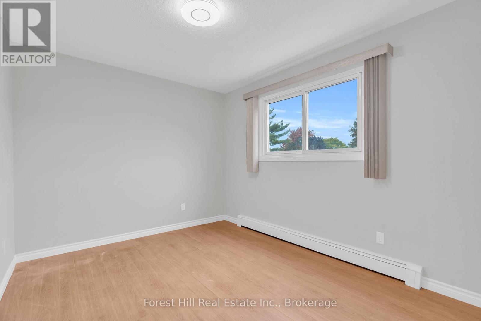 35 Shaftsbury Drive, Kitchener, Ontario  N2A 1N4 - Photo 20 - X12475532