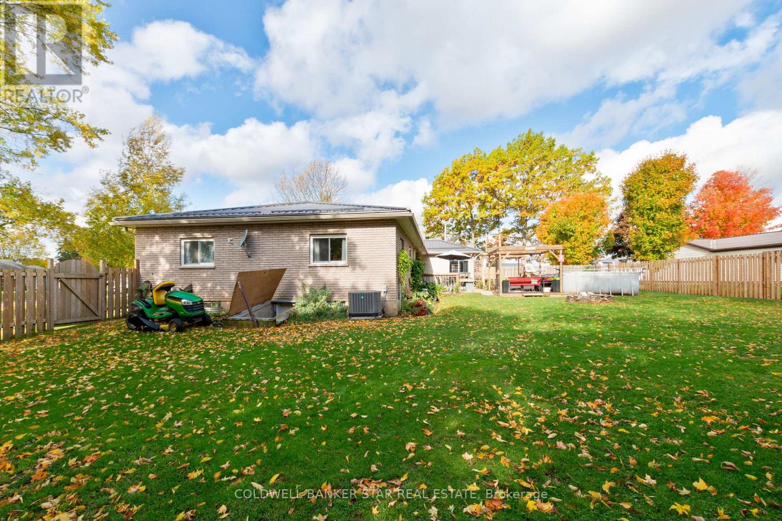 35613 Victoria Street, Southwold, Ontario  N0L 1K0 - Photo 34 - X12475325