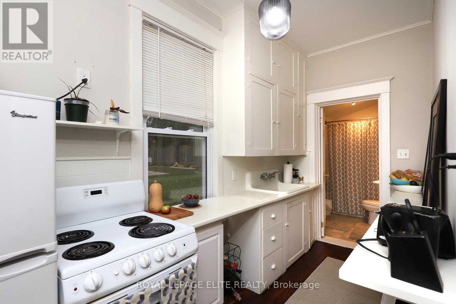 18-20 Reuben Street, Aurora, Ontario  L4G 2M2 - Photo 27 - N12465218
