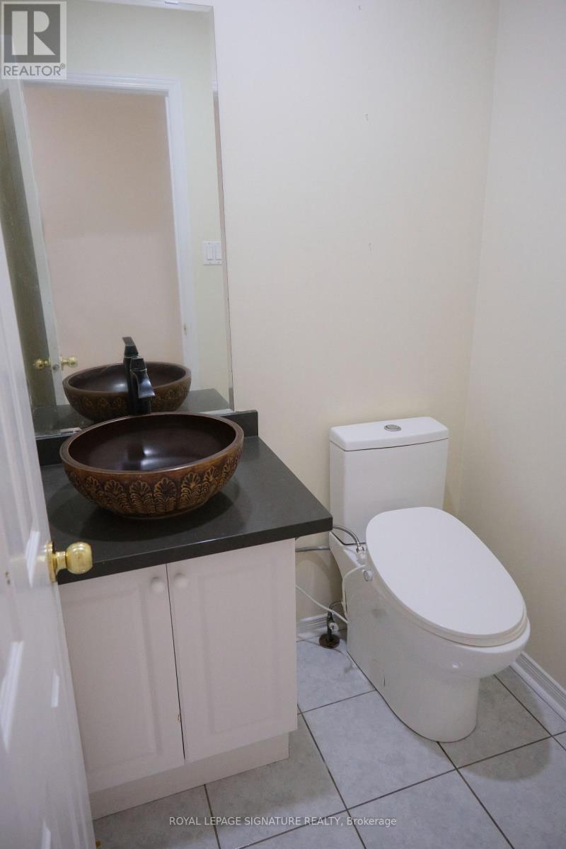 Upper - 12 Pacific Wind Crescent, Brampton, Ontario  L6R 1Y6 - Photo 6 - W12475014