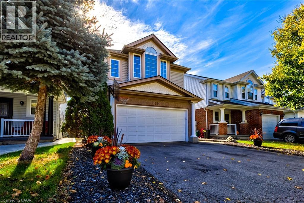 39 Karalee Crescent, Cambridge, Ontario  N3C 4H3 - Photo 4 - 40780732