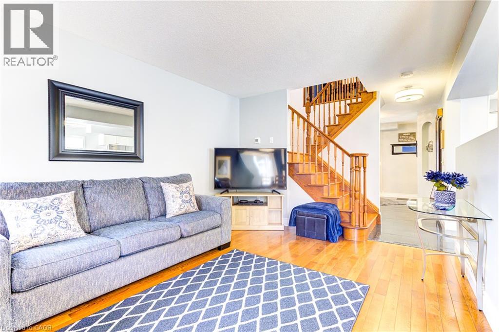 39 Karalee Crescent, Cambridge, Ontario  N3C 4H3 - Photo 8 - 40780732