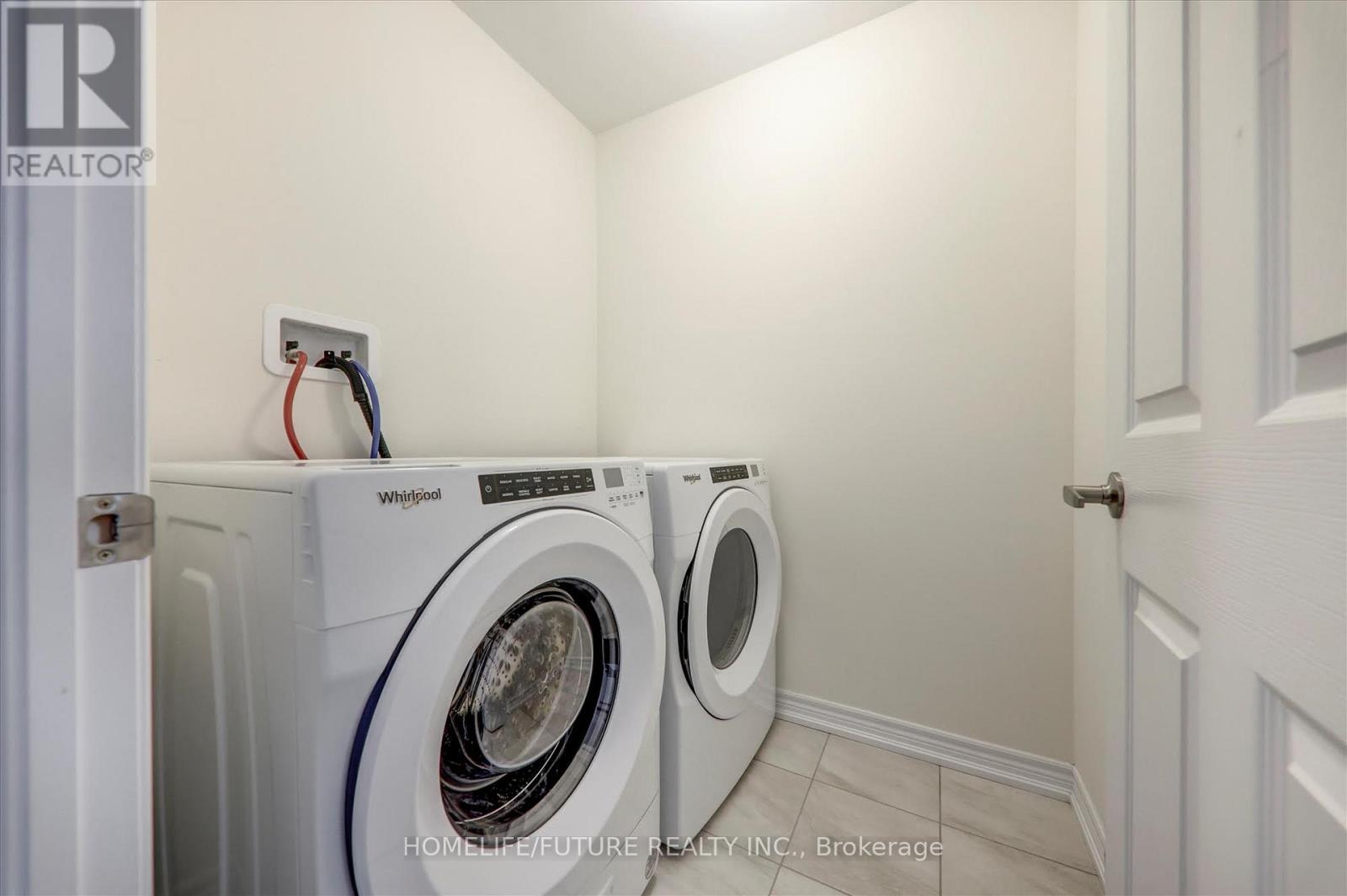 1130 Baltic Lane, Pickering, Ontario  L1X 0G9 - Photo 3 - E12475105