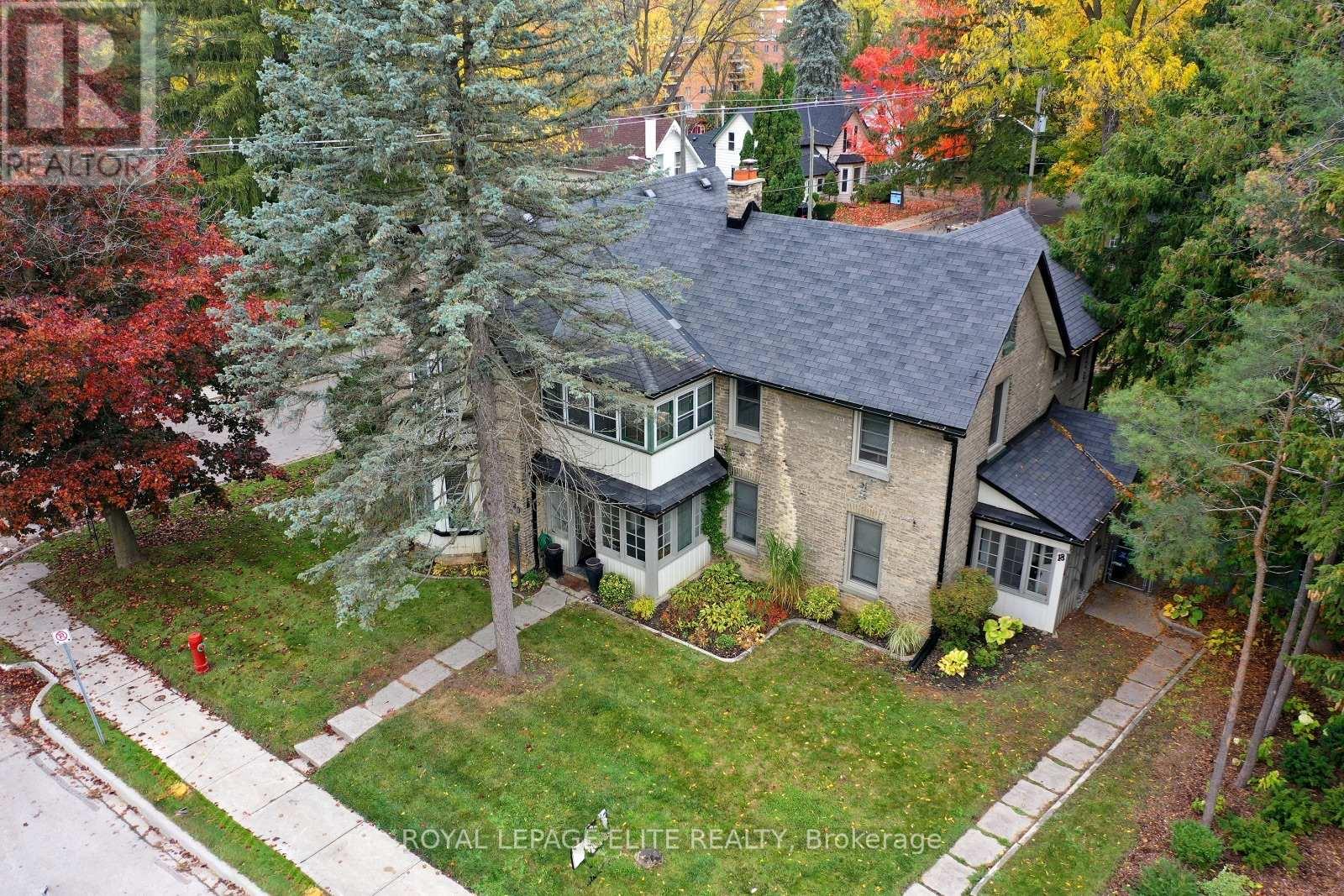 18-20 Reuben Street, Aurora, Ontario  L4G 2M2 - Photo 2 - N12465218