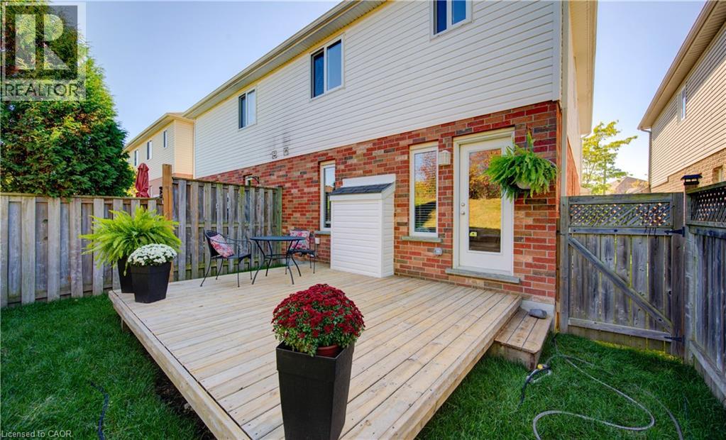 232 Buttercup Court, Waterloo, Ontario  N2V 2W8 - Photo 33 - 40775744