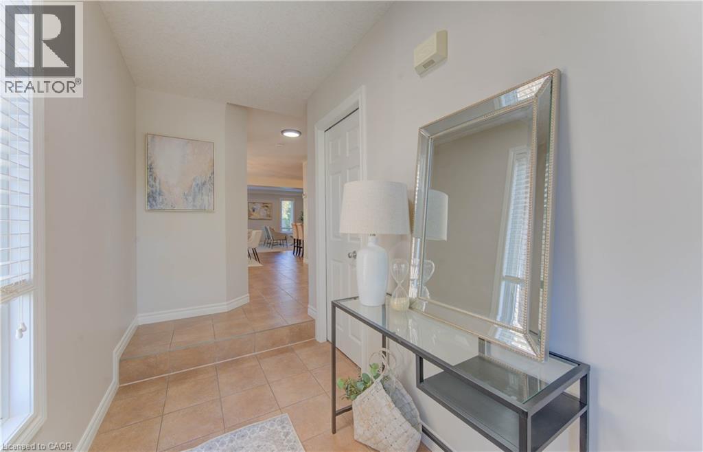 232 Buttercup Court, Waterloo, Ontario  N2V 2W8 - Photo 5 - 40775744