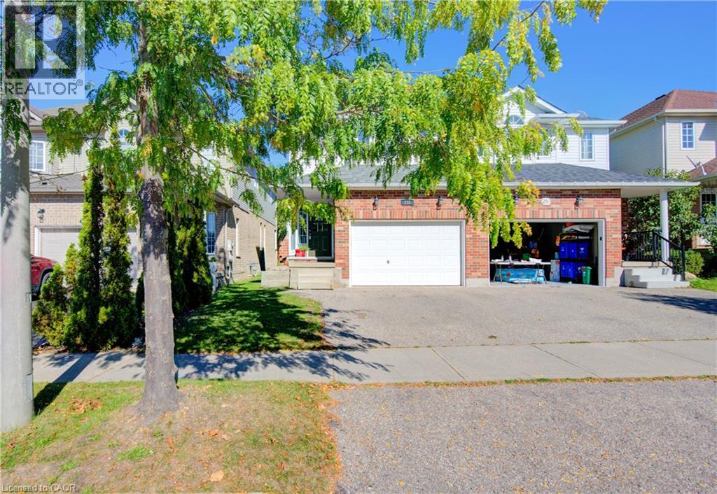 232 Buttercup Court, Waterloo, Ontario  N2V 2W8 - Photo 2 - 40775744