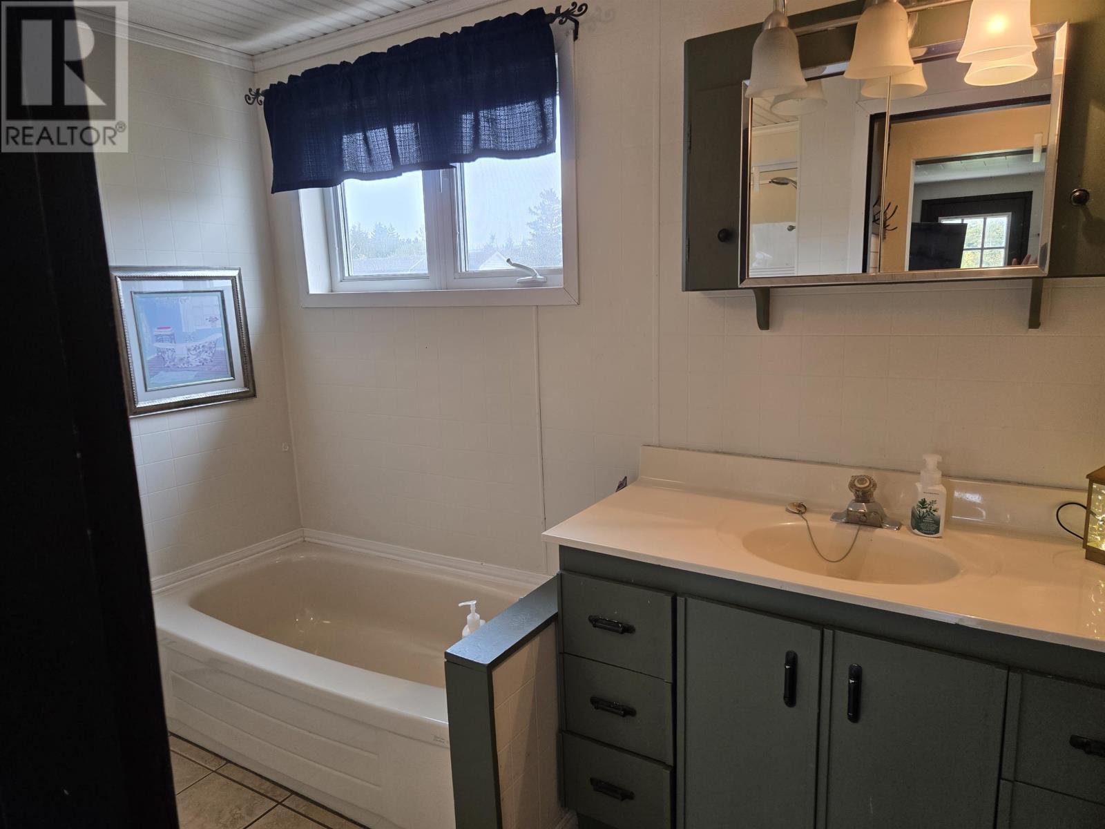 31 Harbour Road, Miminegash, Prince Edward Island  C0B 1S0 - Photo 11 - 202526333