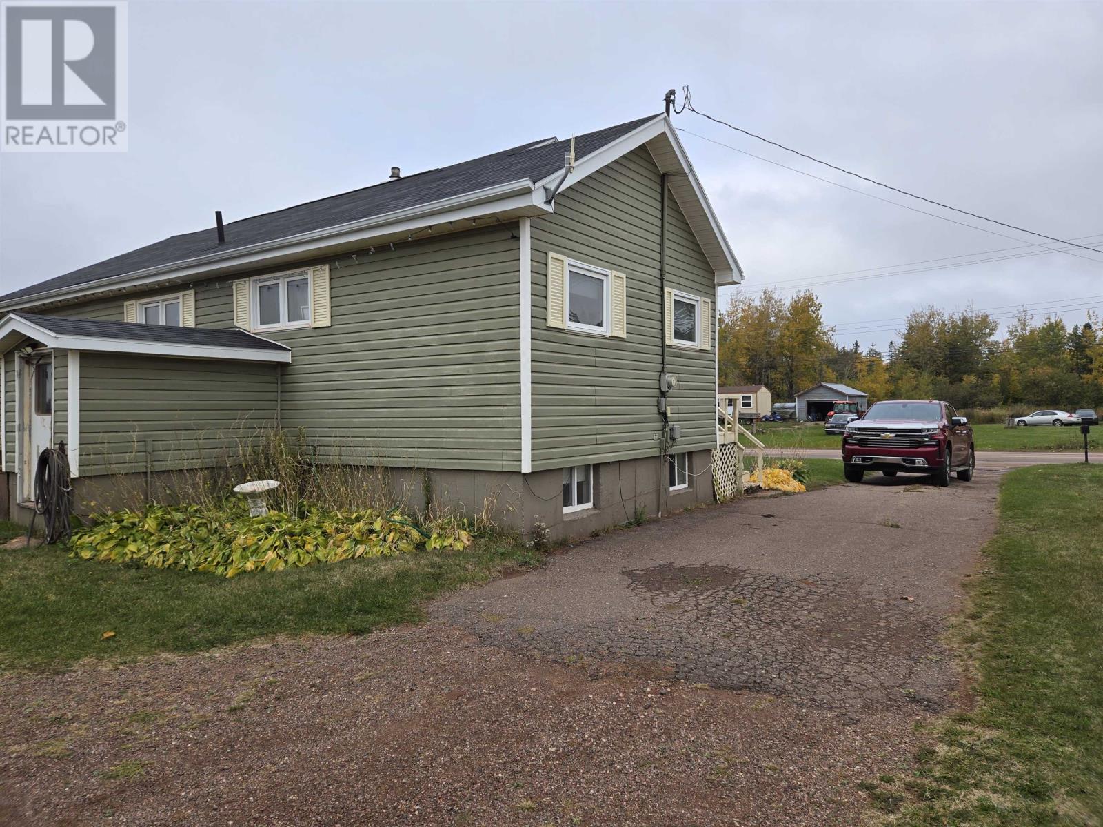 31 Harbour Road, Miminegash, Prince Edward Island  C0B 1S0 - Photo 2 - 202526333