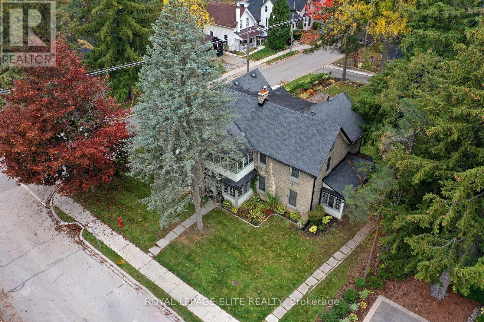 18-20 Reuben Street, Aurora, Ontario  L4G 2M2 - Photo 3 - N12465218