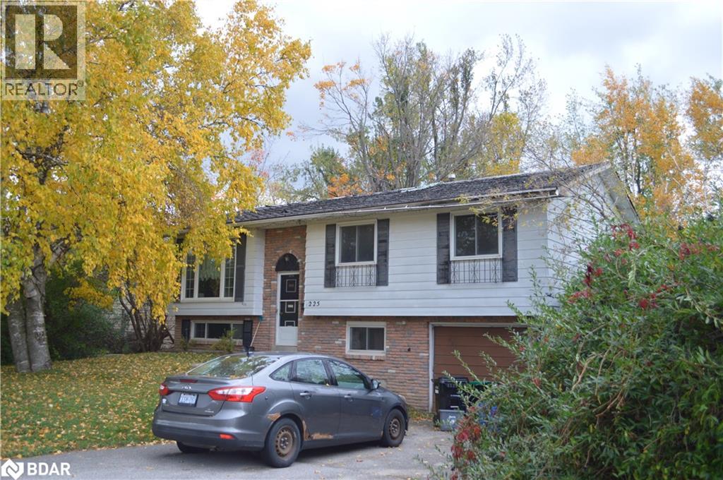 225 PINE Drive, barrie, Ontario