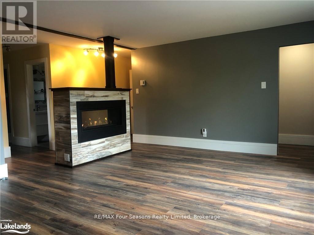 B - 29 Fourth Street W, Collingwood, Ontario  L9Y 1R3 - Photo 6 - S12471362