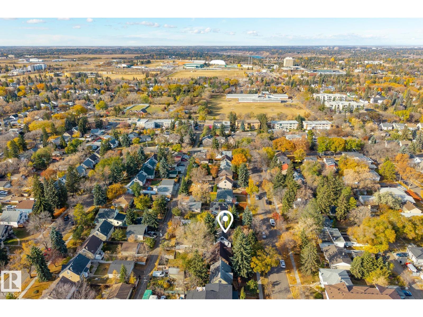 10915 67 Av Nw, Edmonton, Alberta  T6H 2A5 - Photo 11 - E4463030