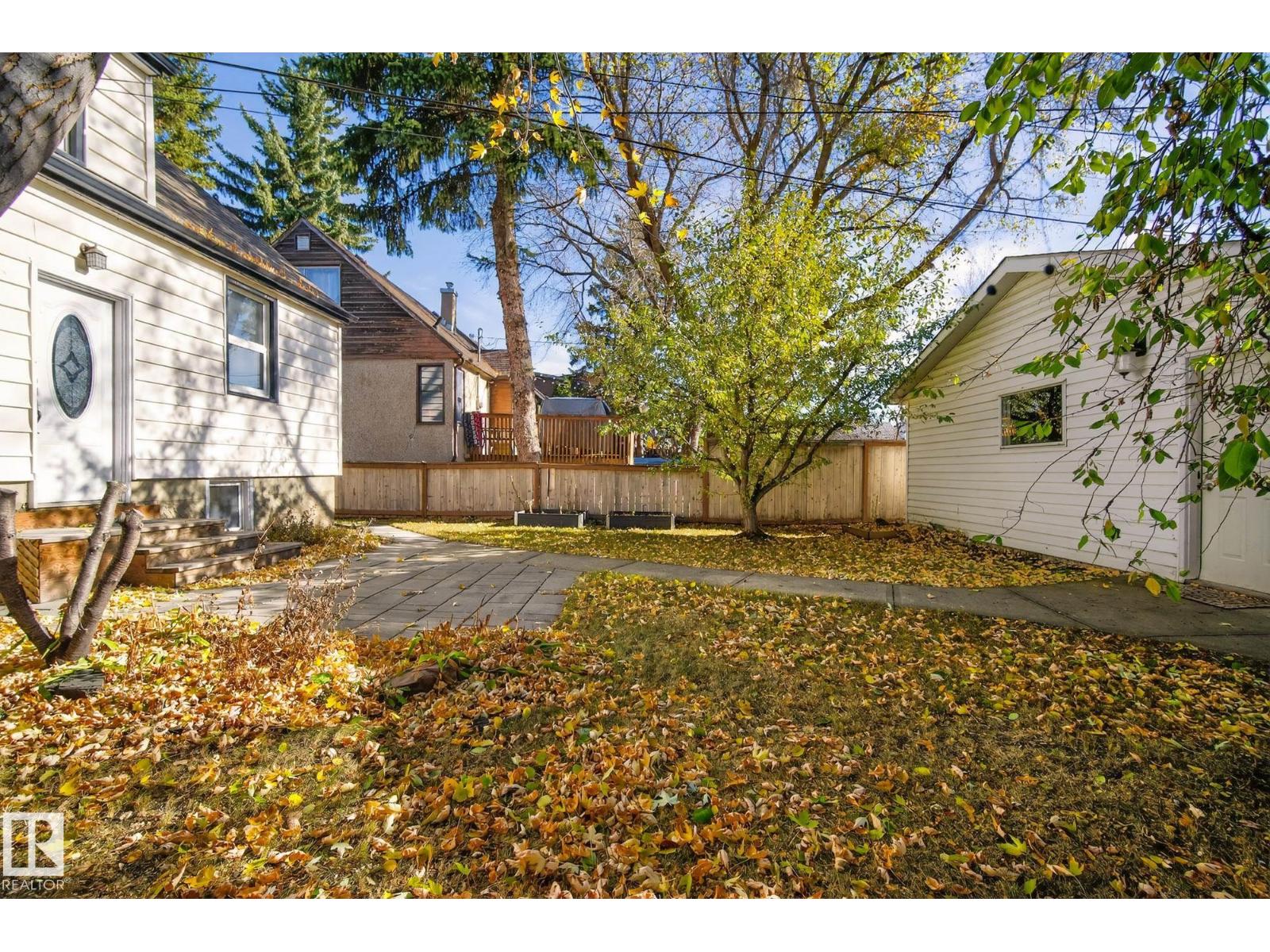 10915 67 Av Nw, Edmonton, Alberta  T6H 2A5 - Photo 5 - E4463030