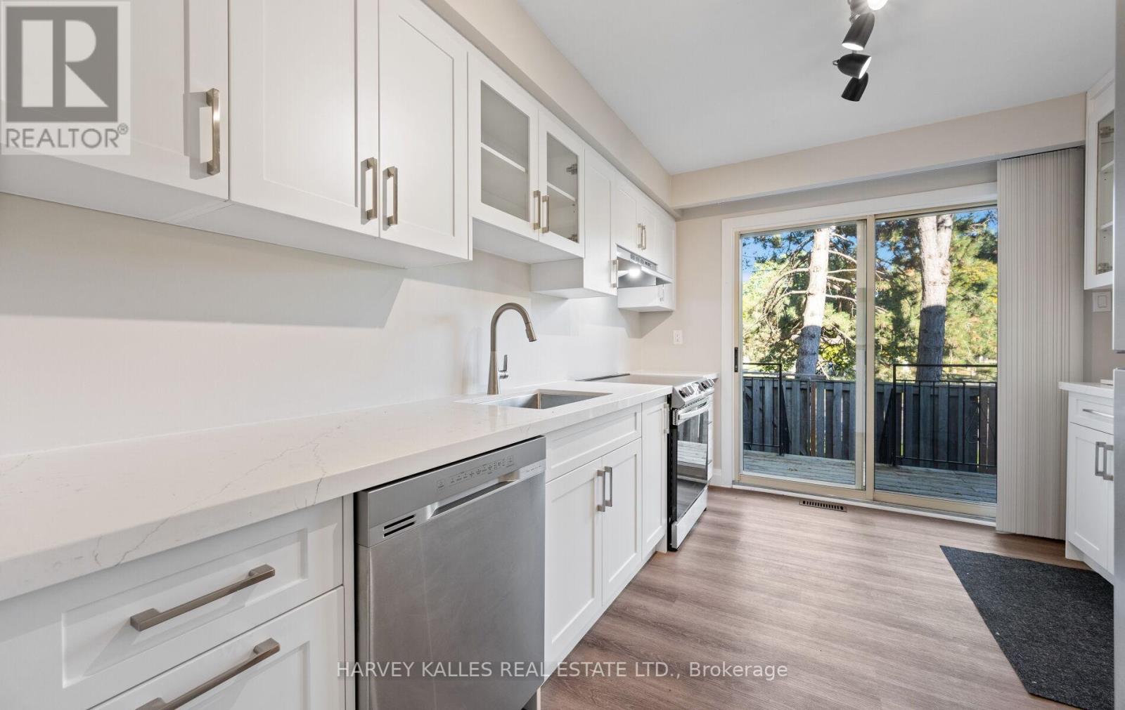 18 Silver Shadow Path, Toronto, Ontario  M9C 4Y2 - Photo 15 - W12474879