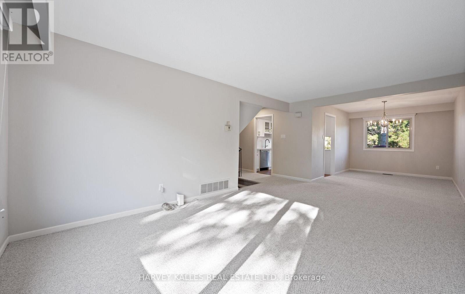 18 Silver Shadow Path, Toronto, Ontario  M9C 4Y2 - Photo 8 - W12474879