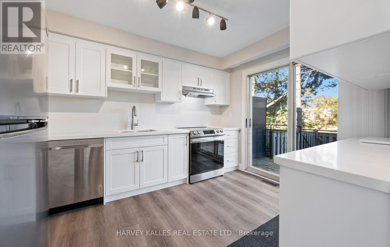 18 Silver Shadow Path, Toronto, Ontario  M9C 4Y2 - Photo 13 - W12474879