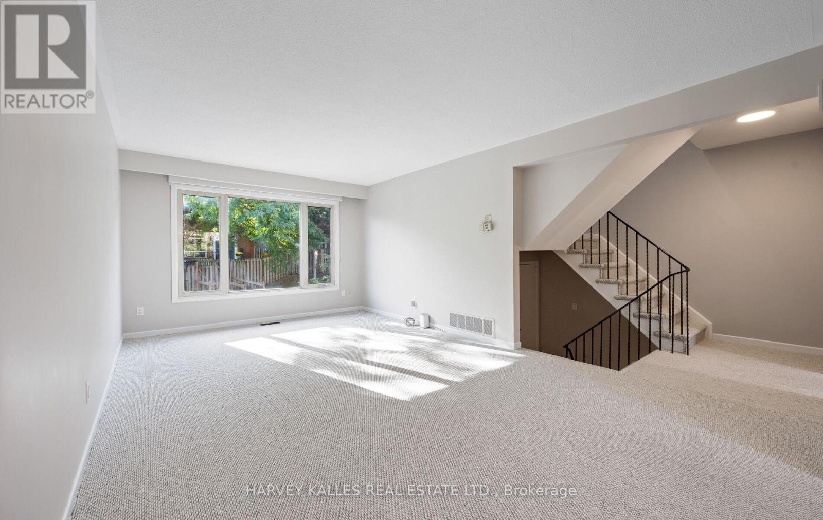 18 Silver Shadow Path, Toronto, Ontario  M9C 4Y2 - Photo 7 - W12474879