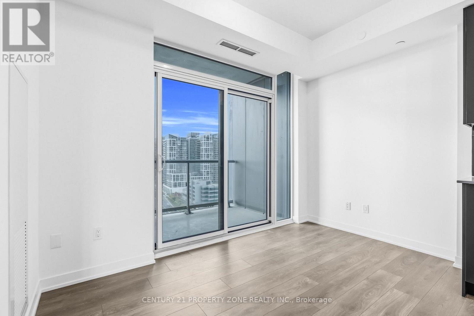 1619 - 10 Abeja Street, Vaughan (Concord), Ontario  L4K 0R4 - Photo 8 - N12457846