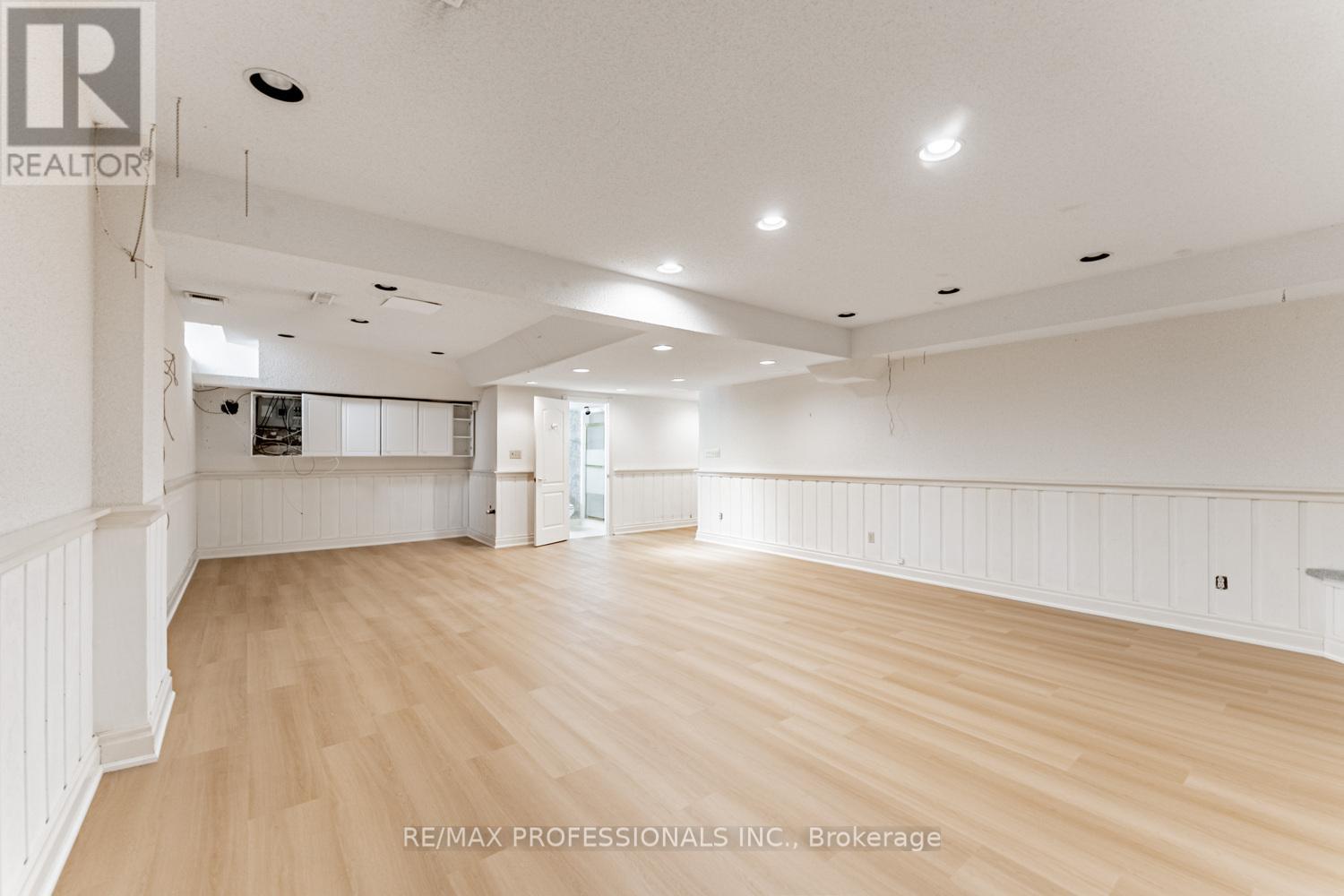 2239 Rosegate Drive, Mississauga, Ontario  L1W 3K3 - Photo 42 - W12438261