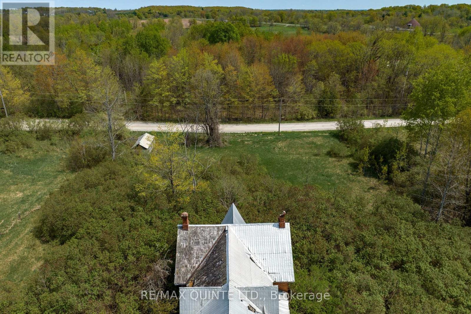 289 Woods Road, Madoc, Ontario  K0K 2K0 - Photo 3 - X12365864