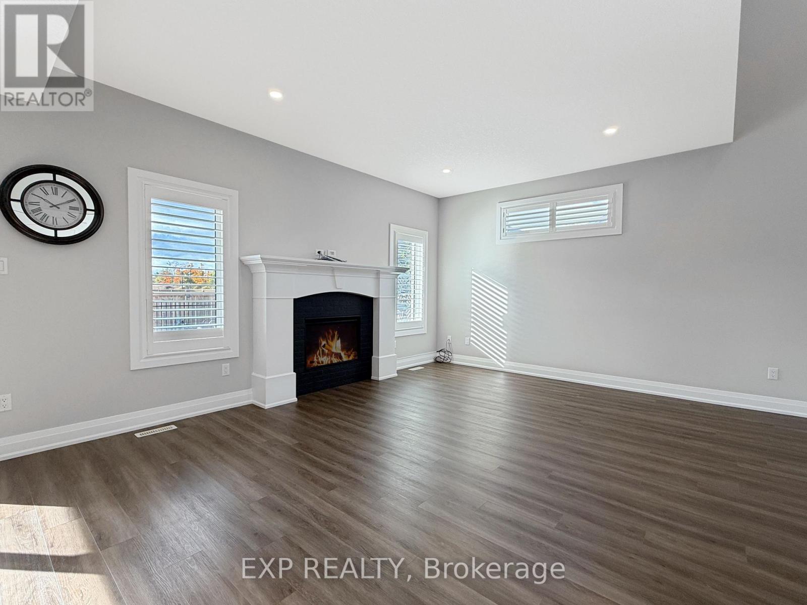 Photo 7 of 42 for 175 Boardwalk Way