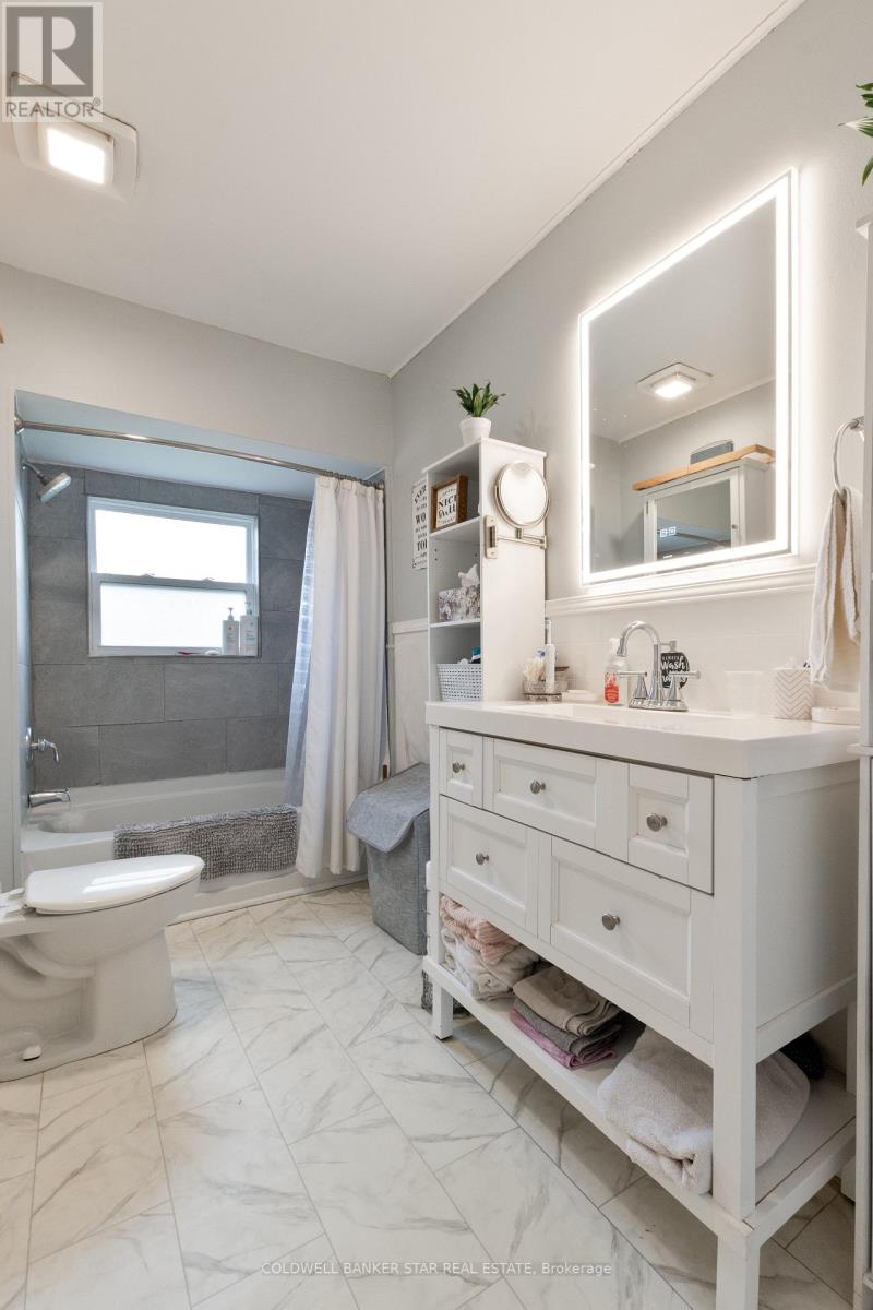 35613 Victoria Street, Southwold, Ontario  N0L 1K0 - Photo 24 - X12475325