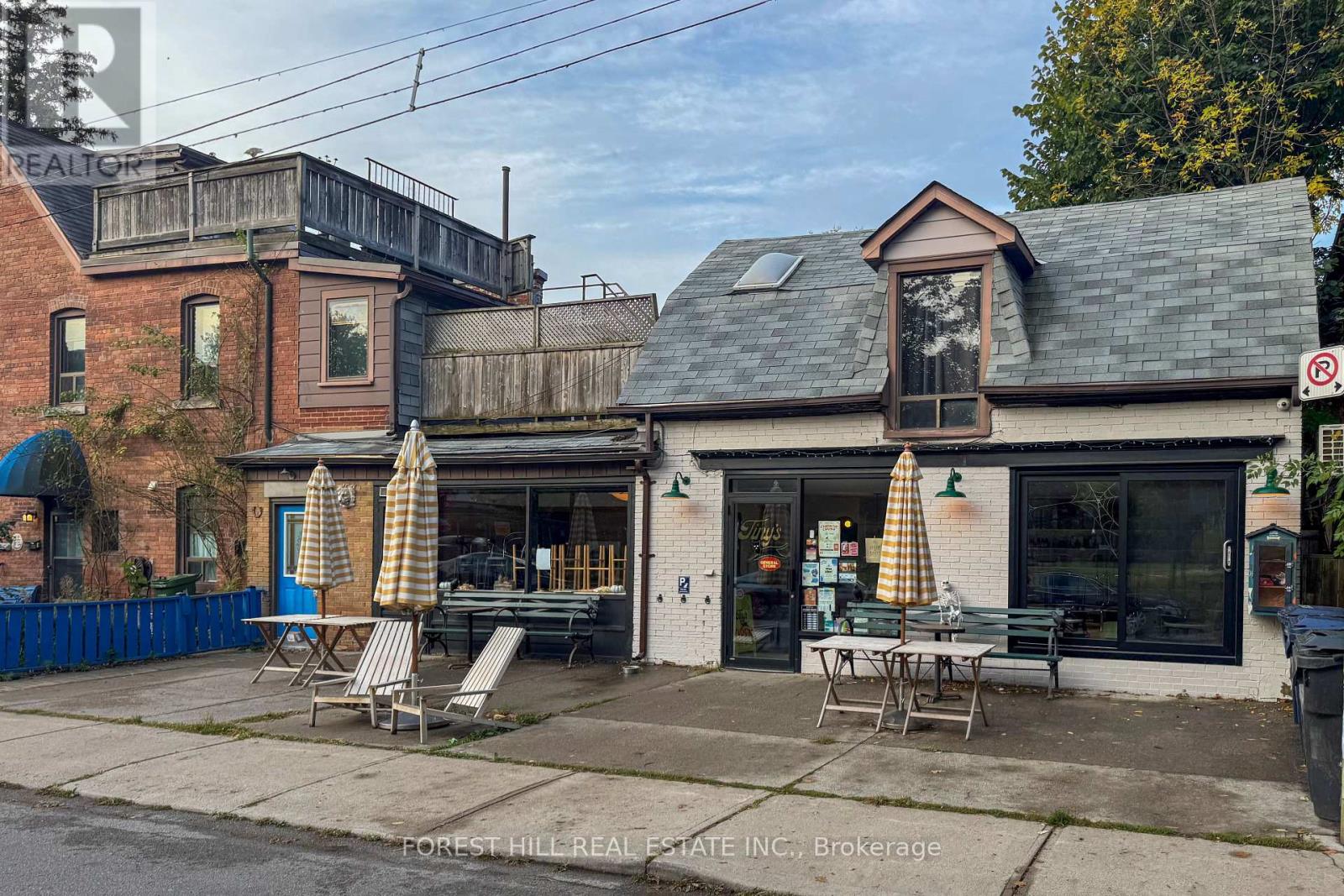 80 Barton Avenue, Toronto, Ontario  M6G 1P6 - Photo 6 - C12471808