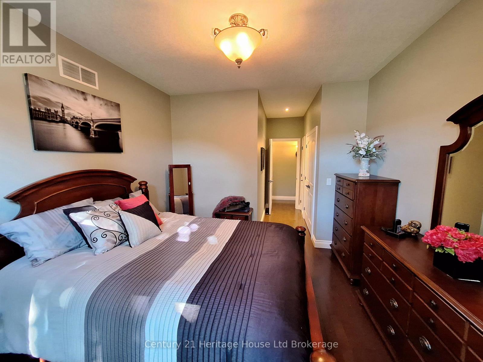 101 - 5 Woodhaven Drive, Tillsonburg, Ontario  N4G 0A8 - Photo 15 - X12413315