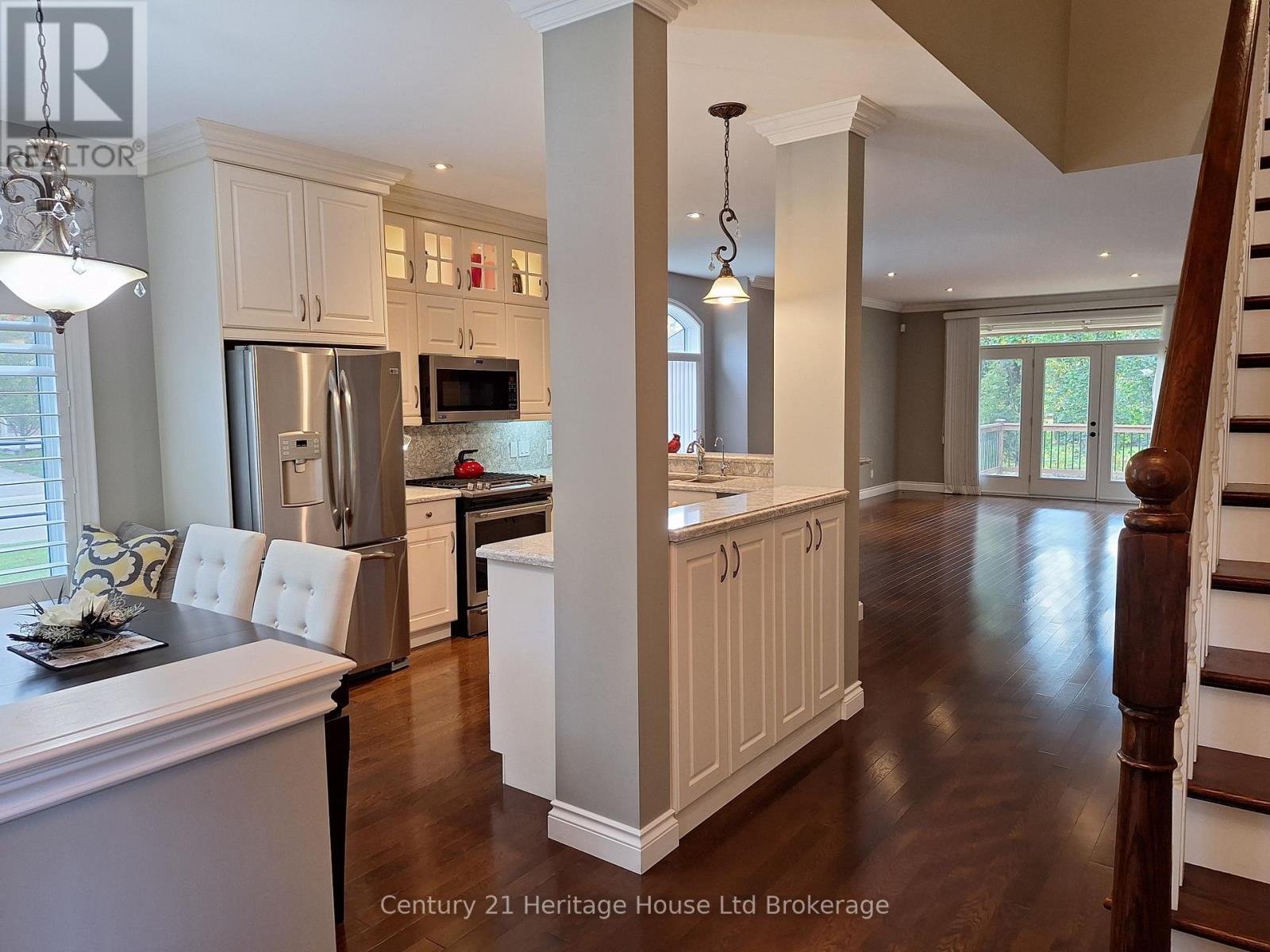 101 - 5 Woodhaven Drive, Tillsonburg, Ontario  N4G 0A8 - Photo 4 - X12413315
