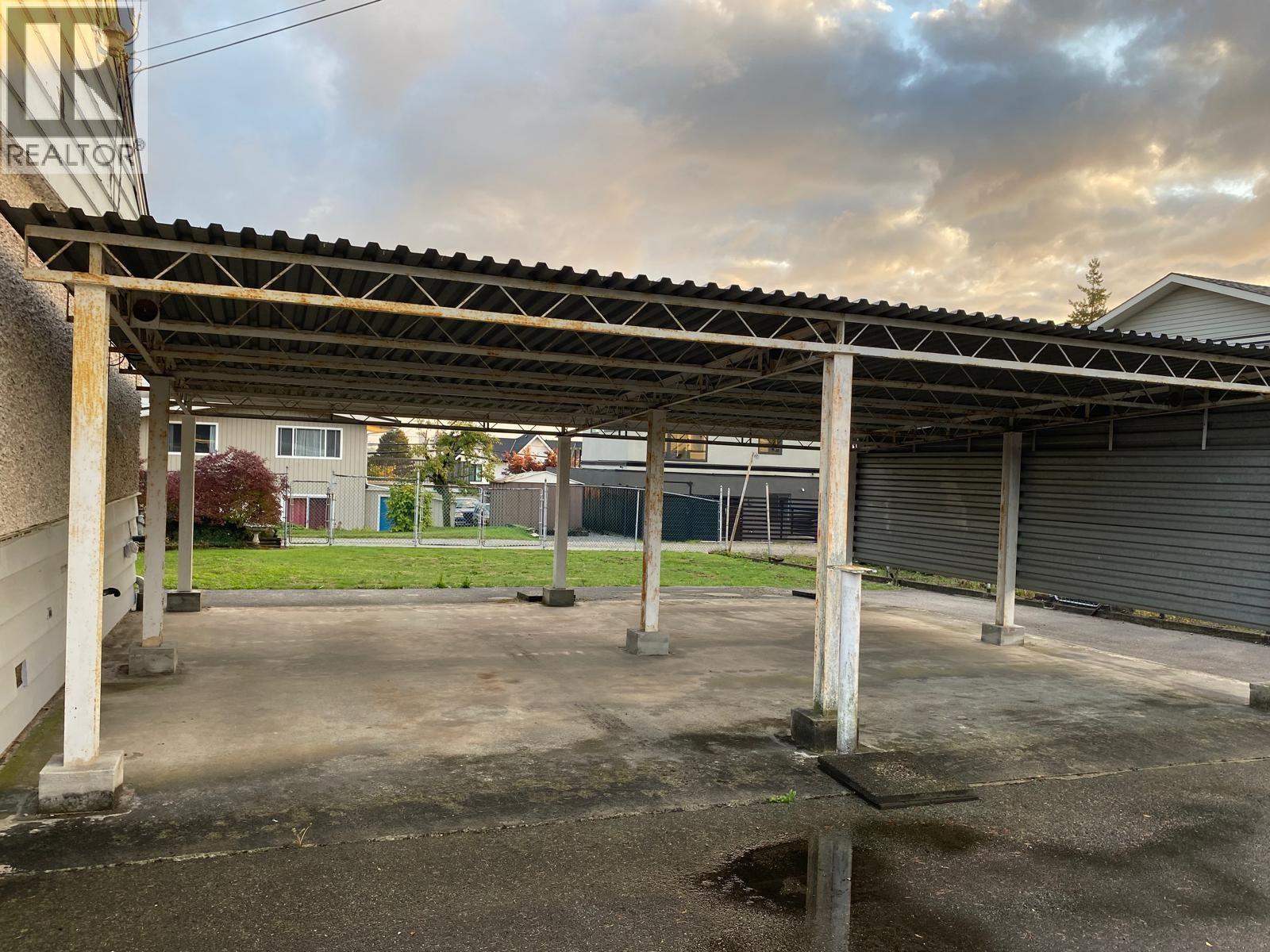 2130 Craigen Avenue, Coquitlam, British Columbia  V3K 1W6 - Photo 3 - R3060509