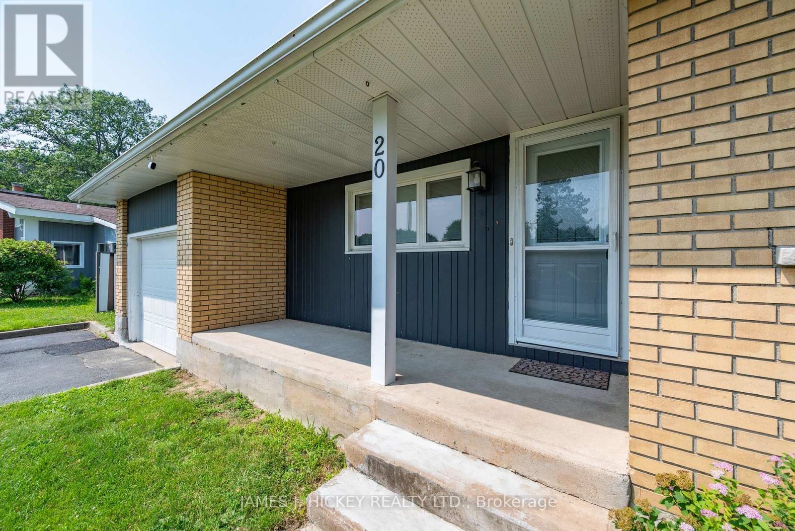 20 Claremount Road, Deep River, Ontario  K0J 1P0 - Photo 2 - X12472811