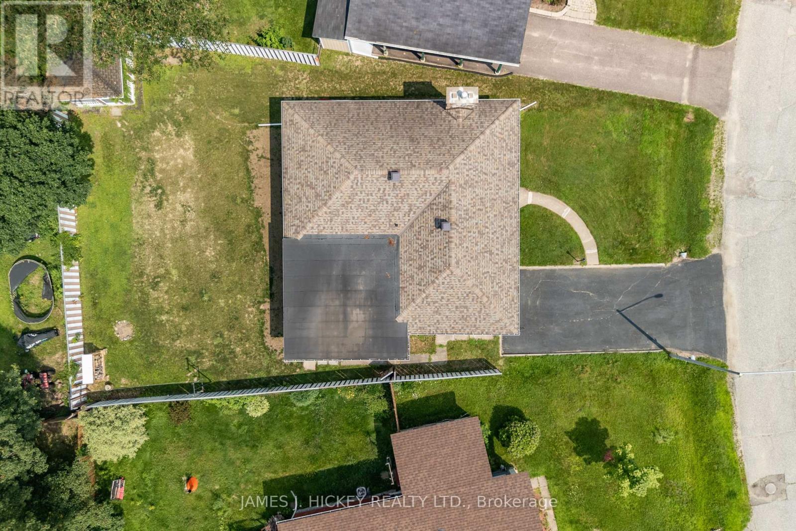 20 Claremount Road, Deep River, Ontario  K0J 1P0 - Photo 35 - X12472811