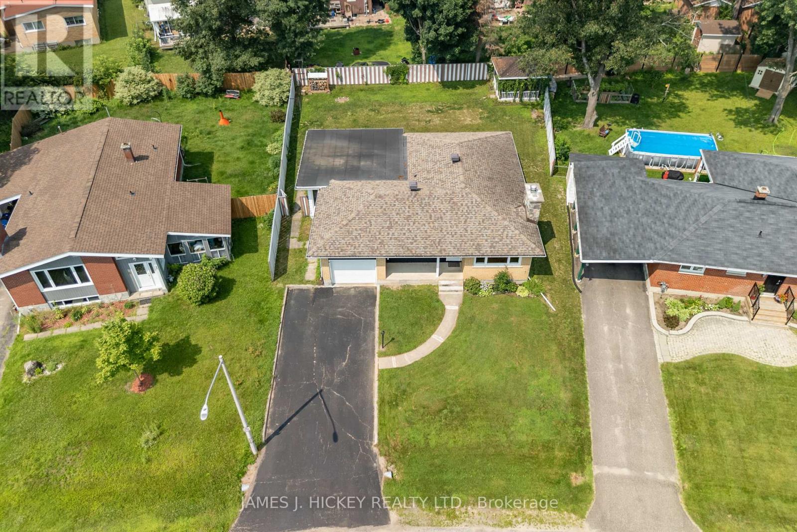 20 Claremount Road, Deep River, Ontario  K0J 1P0 - Photo 36 - X12472811