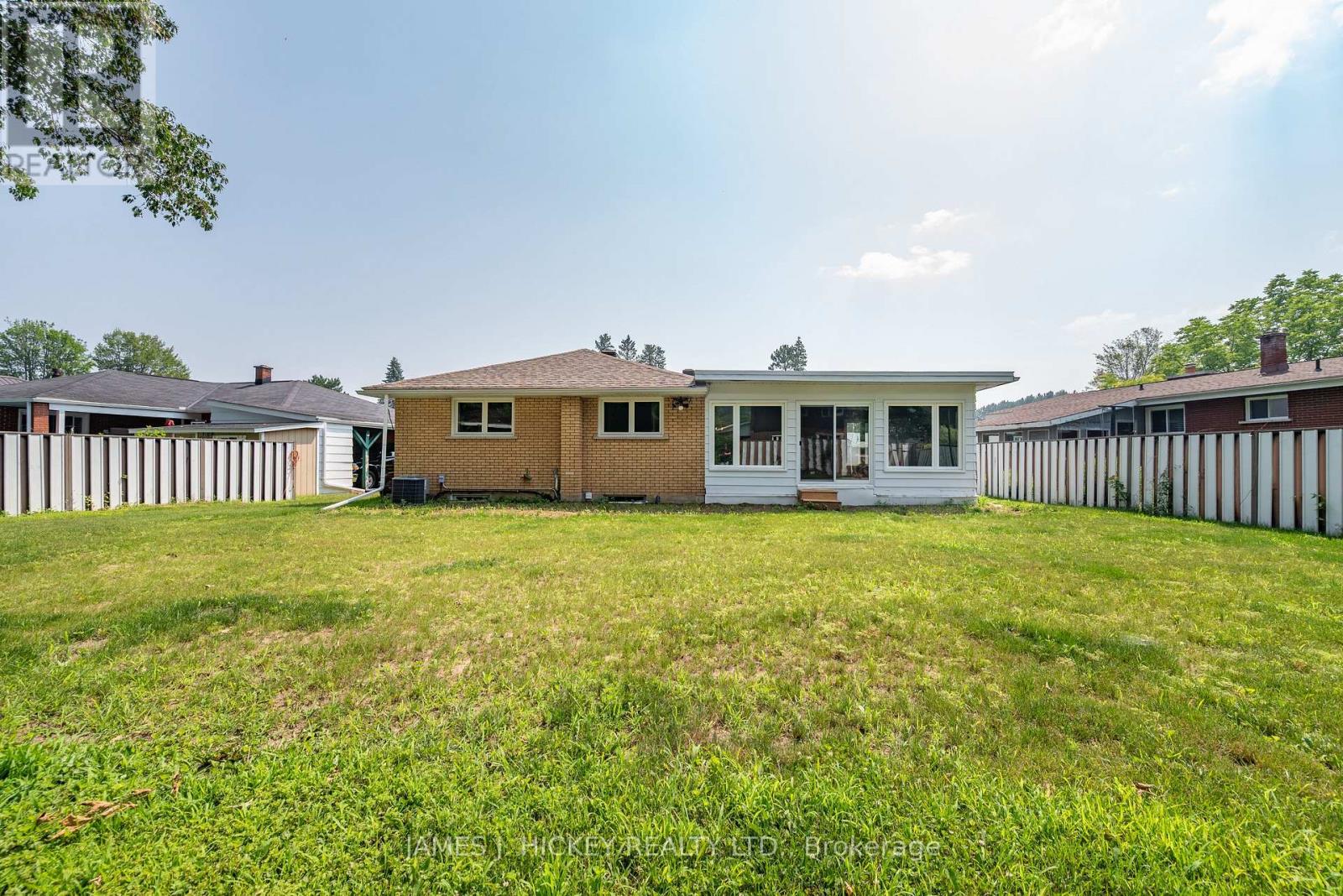 20 Claremount Road, Deep River, Ontario  K0J 1P0 - Photo 42 - X12472811